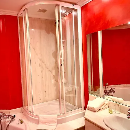 坎姆皮奥码头酒店 酒店 柯米拉斯