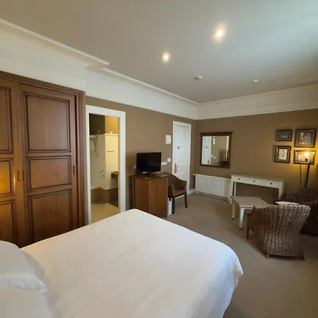 Hotel Marina De Campios 3*