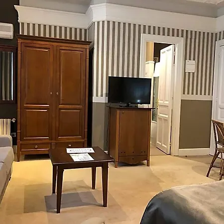 Hotel Marina De Campios 3*