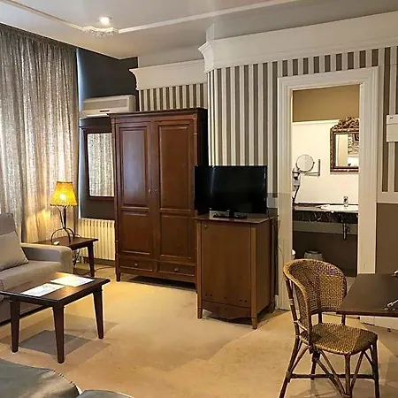 Hotel Marina De Campios 3*