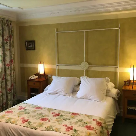 坎姆皮奥码头酒店 3*