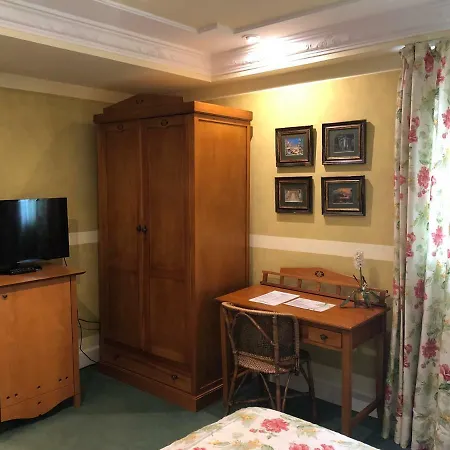 坎姆皮奥码头酒店 3* 柯米拉斯