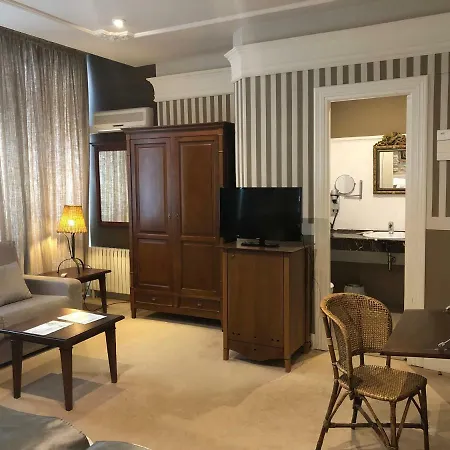 Ξενοδοχείο Marina De Campios 3*