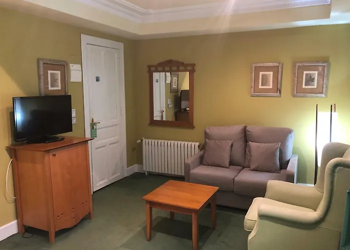 Hotel Marina De Campios 3*