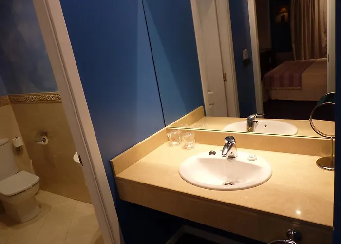 호텔 Marina De Campios 코밀라스